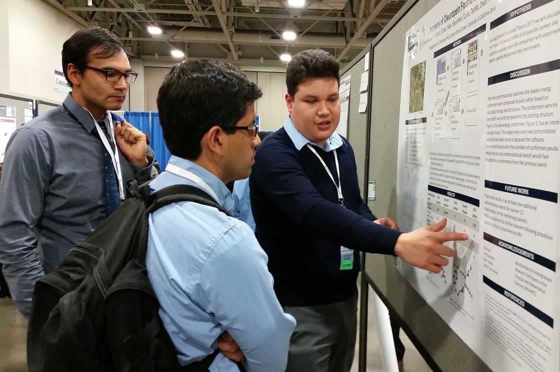 Arturo at SACNAS