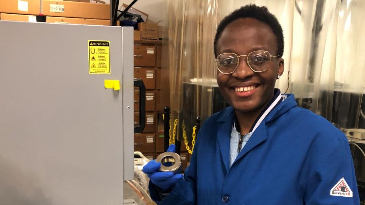 Lajoyce Mboning in the lab